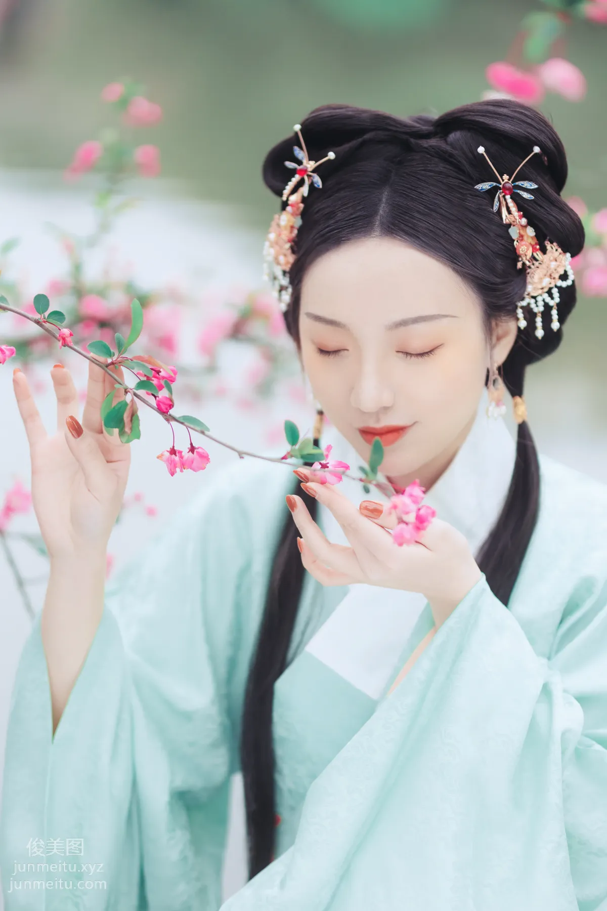 Joyceee: YiTuYu photo 16