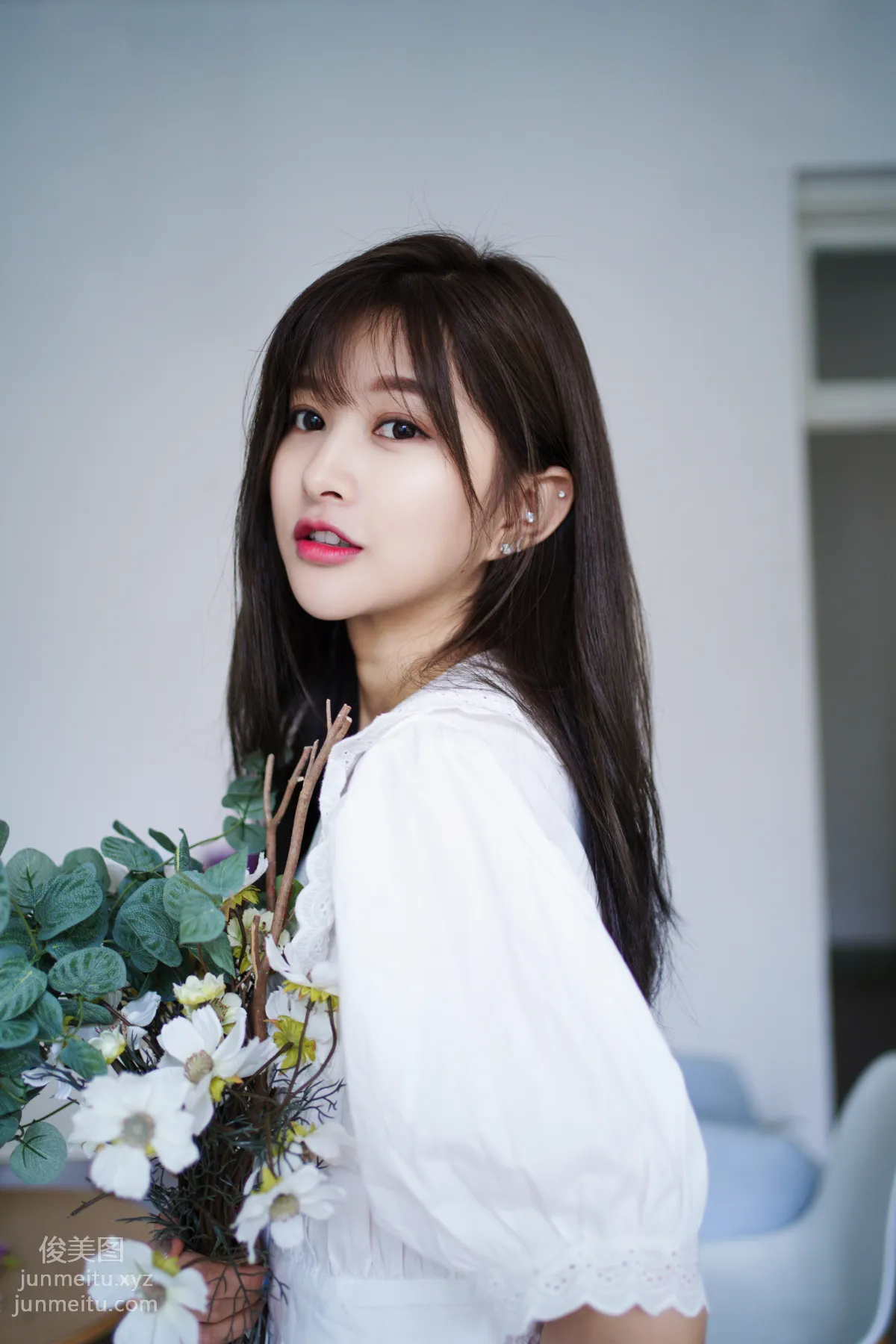Lv Chen: YiTuYu photo 4