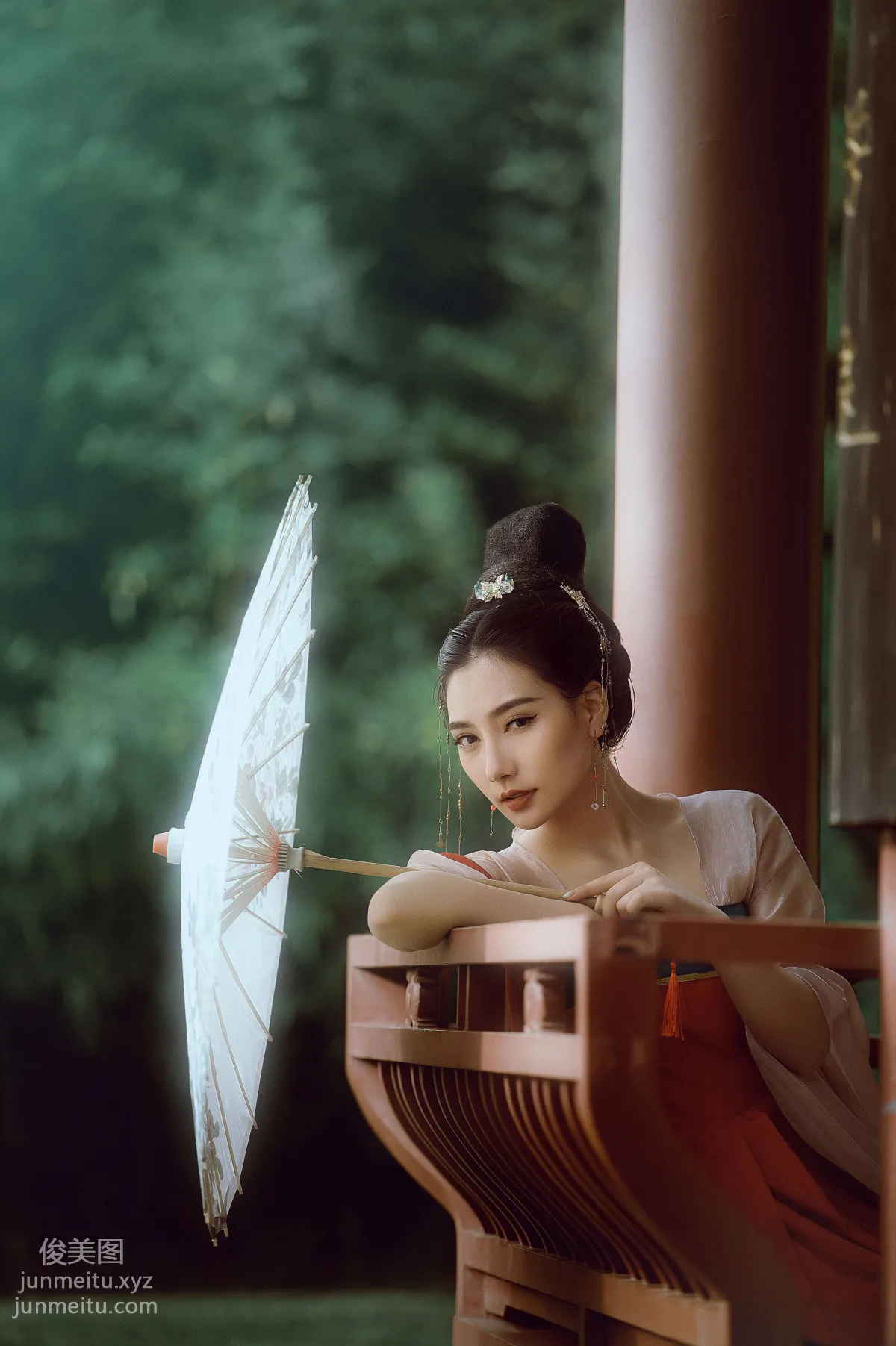 Wei Bao: YiTuYu photo 6