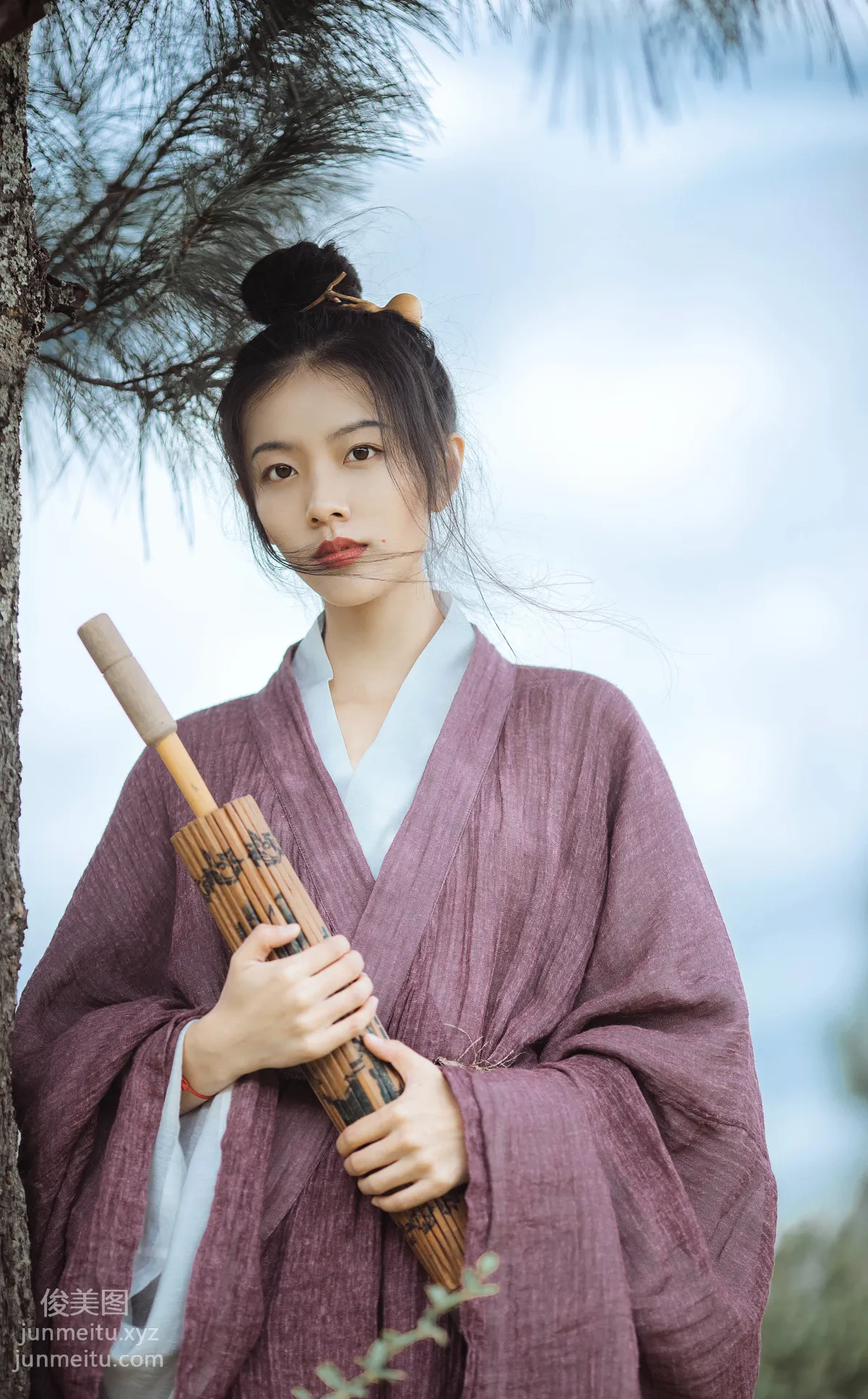 [YiTuYu] 2022.01.13 Selling Pine Breeze in May Xiang Xiaoyue photo 2