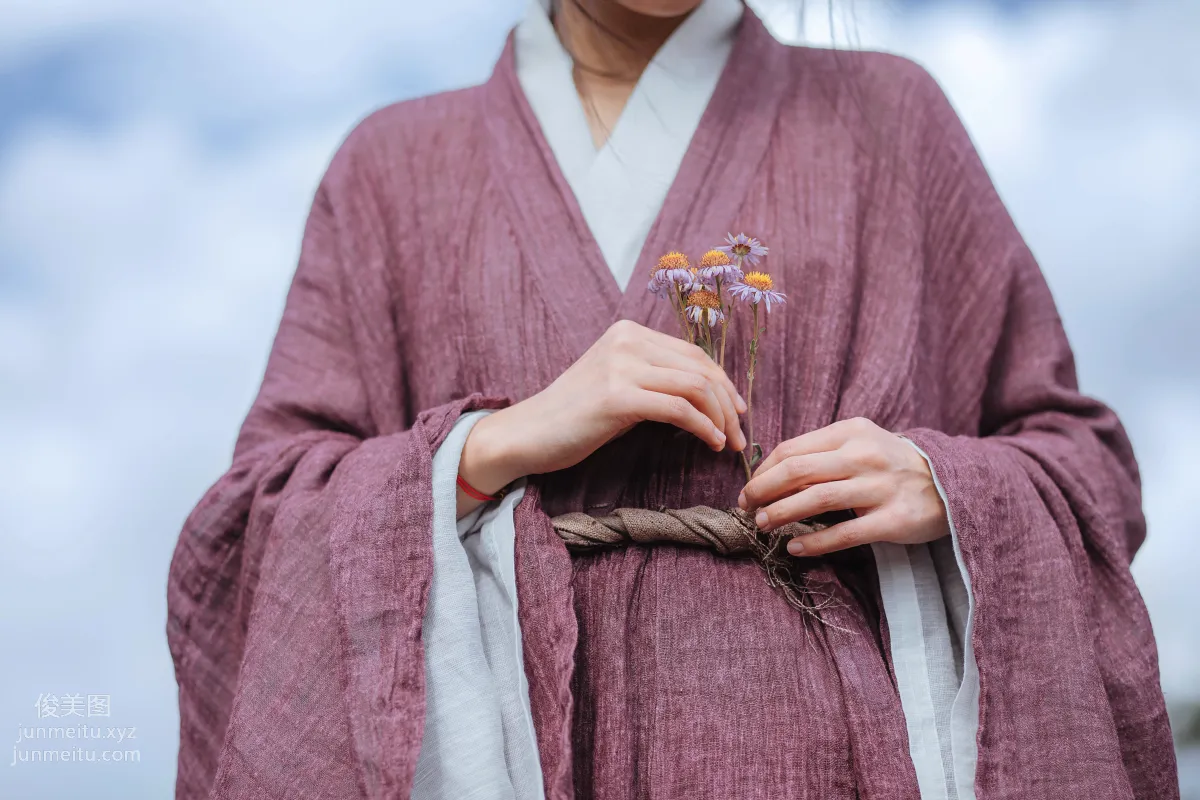 [YiTuYu] 2022.01.13 Selling Pine Breeze in May Xiang Xiaoyue photo 10