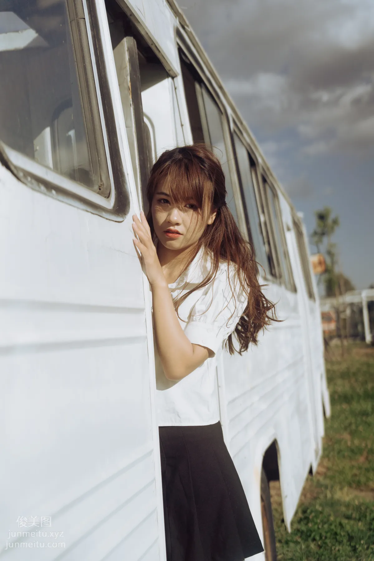 [YiTuYu] 2022.01.15 Minibus Takes Me Home Luo Zhi_ photo 24