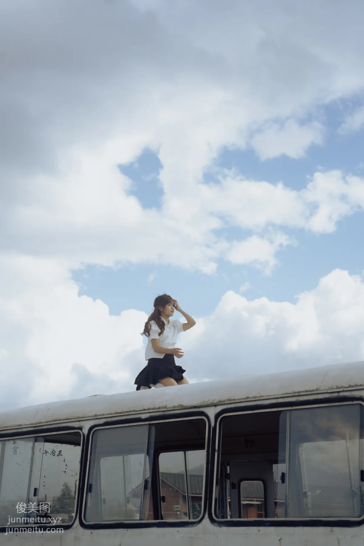 [YiTuYu] 2022.01.15 Minibus Takes Me Home Luo Zhi_ photo 28