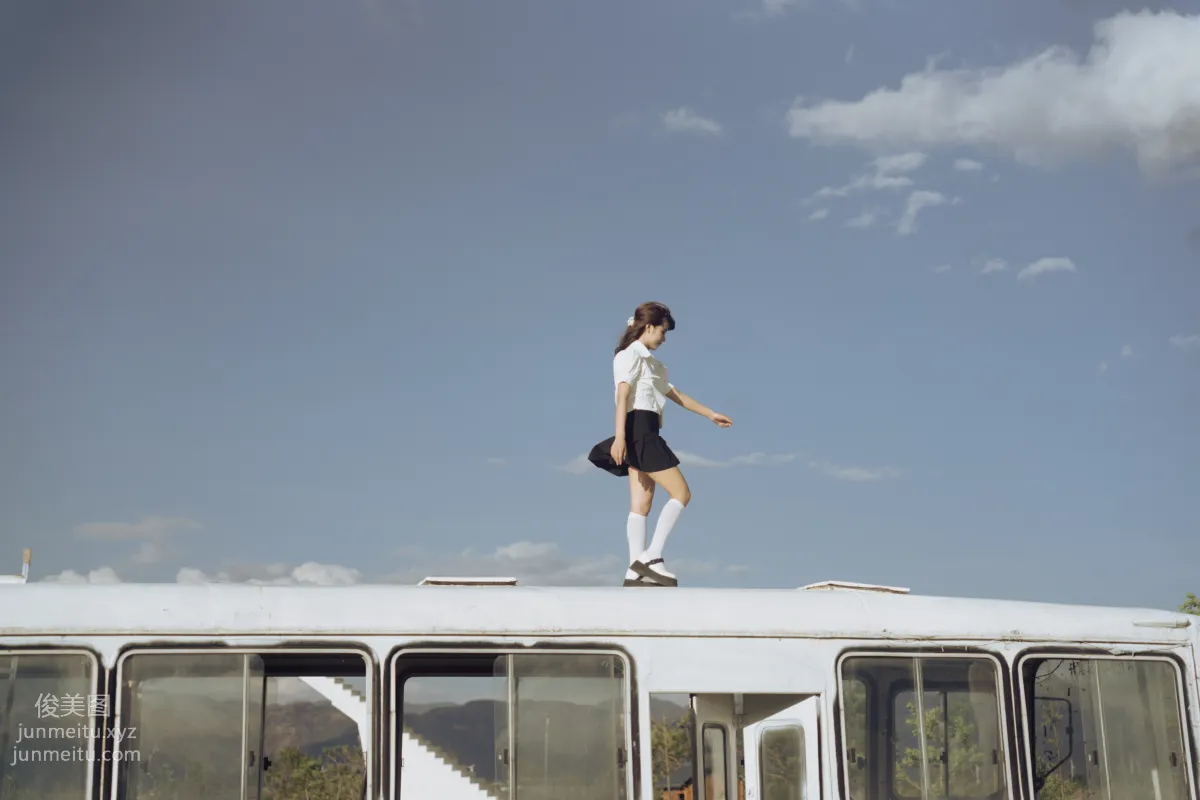 [YiTuYu] 2022.01.15 Minibus Takes Me Home Luo Zhi_ photo 34