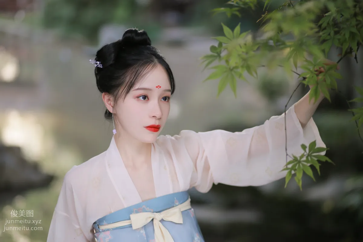 [YiTuYu] 2022.01.18 Butterfly in Love with Flowers Huaze Ruanruan [+1P/MB] photo 3