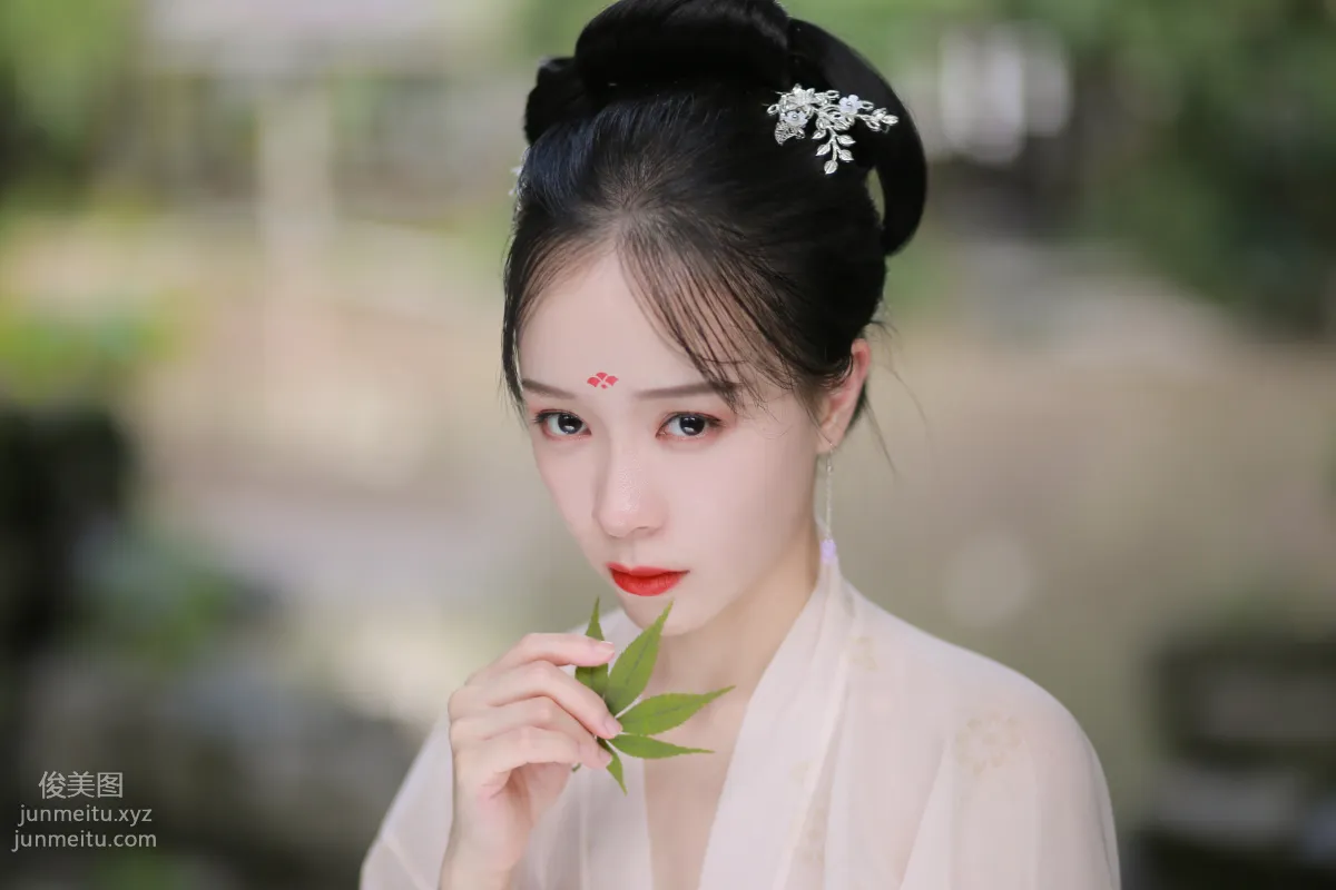 [YiTuYu] 2022.01.18 Butterfly in Love with Flowers Huaze Ruanruan [+1P/MB] photo 9