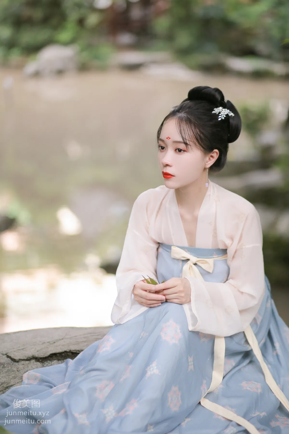 [YiTuYu] 2022.01.18 Butterfly in Love with Flowers Huaze Ruanruan [+1P/MB] photo 14