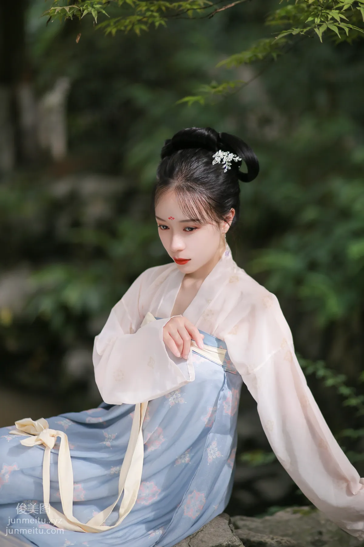 [YiTuYu] 2022.01.18 Butterfly in Love with Flowers Huaze Ruanruan [+1P/MB] photo 15