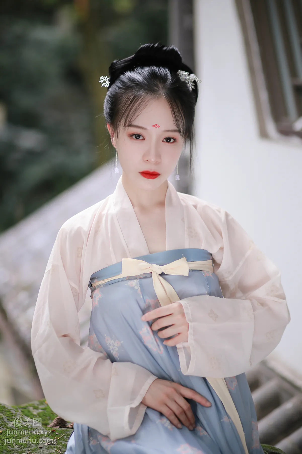 [YiTuYu] 2022.01.18 Butterfly in Love with Flowers Huaze Ruanruan [+1P/MB] photo 16