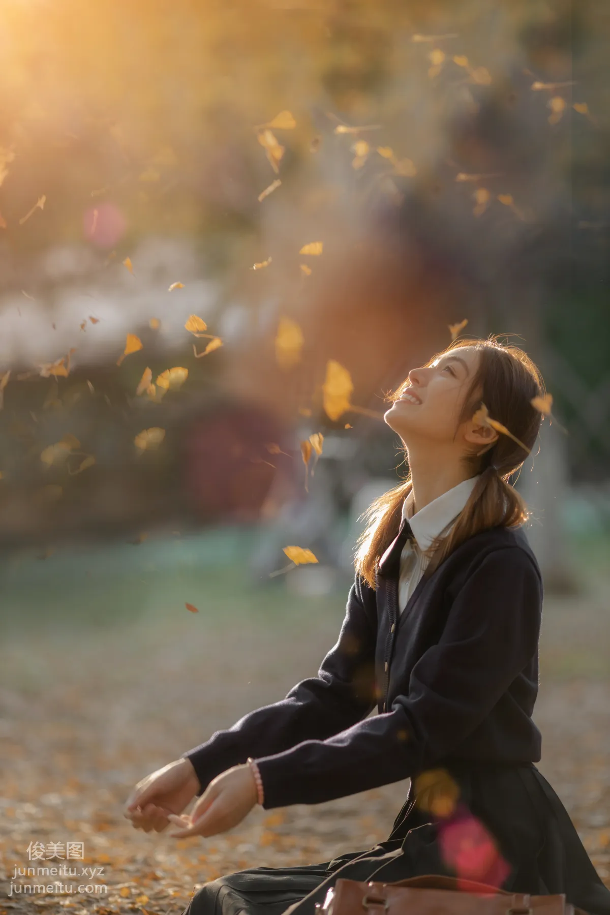 [YiTuYu] 2022.01.19 Autumn, Watching Ginkgo with You Zhuyun Huida Mowang photo 9
