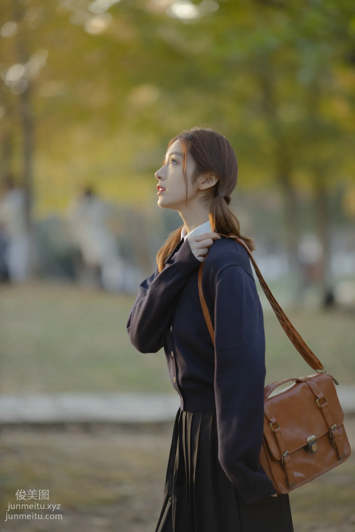 [YiTuYu] 2022.01.19 Autumn, Watching Ginkgo with You Zhuyun Huida Mowang photo 13