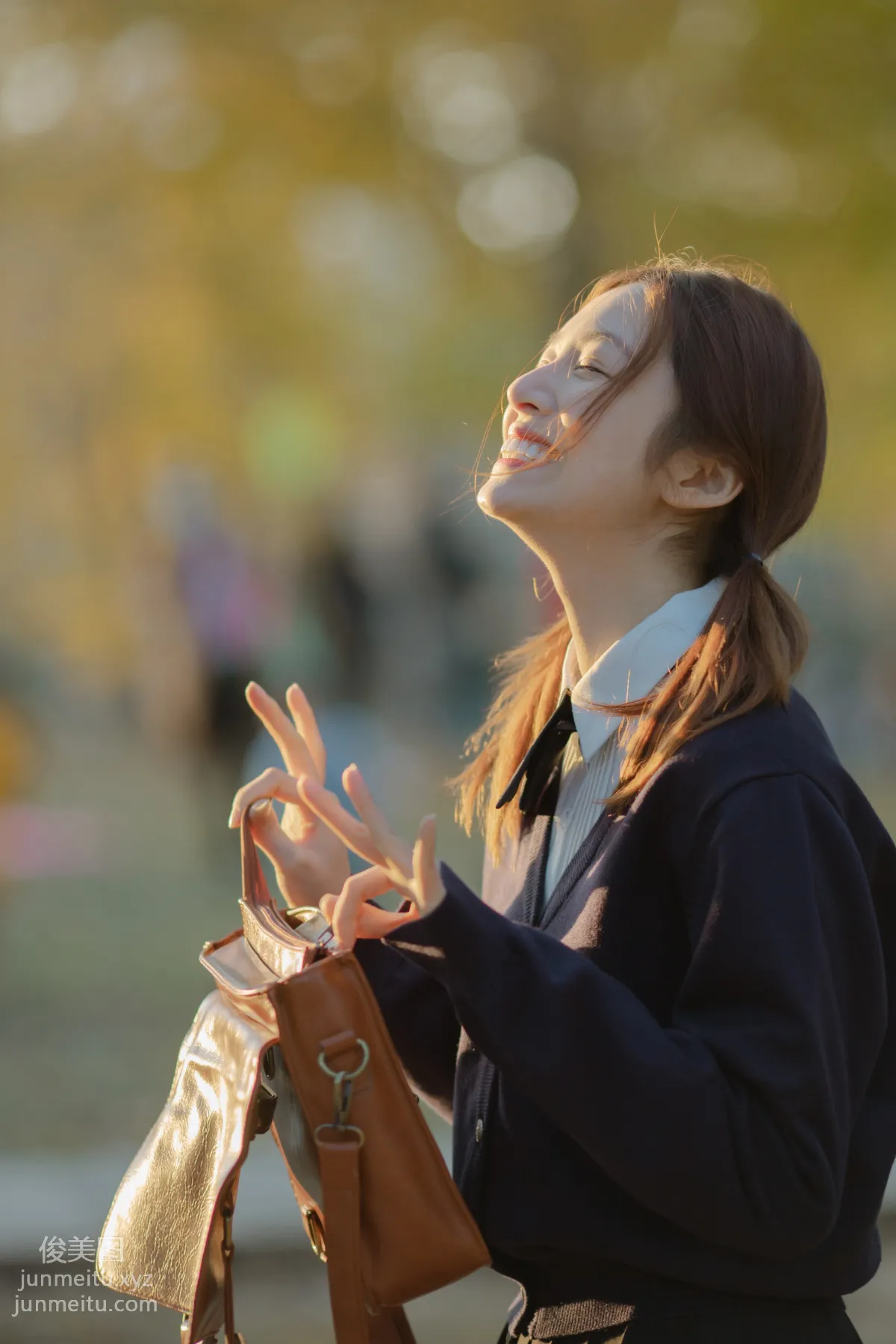 [YiTuYu] 2022.01.19 Autumn, Watching Ginkgo with You Zhuyun Huida Mowang photo 20