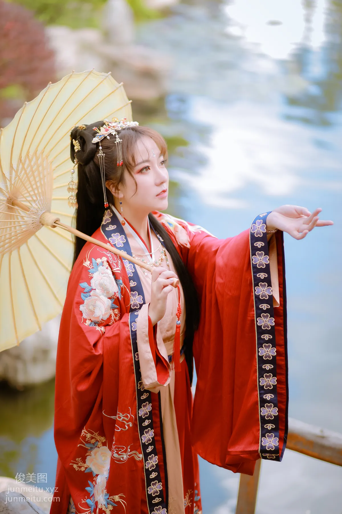 Xi Xi: YiTuYu photo 3