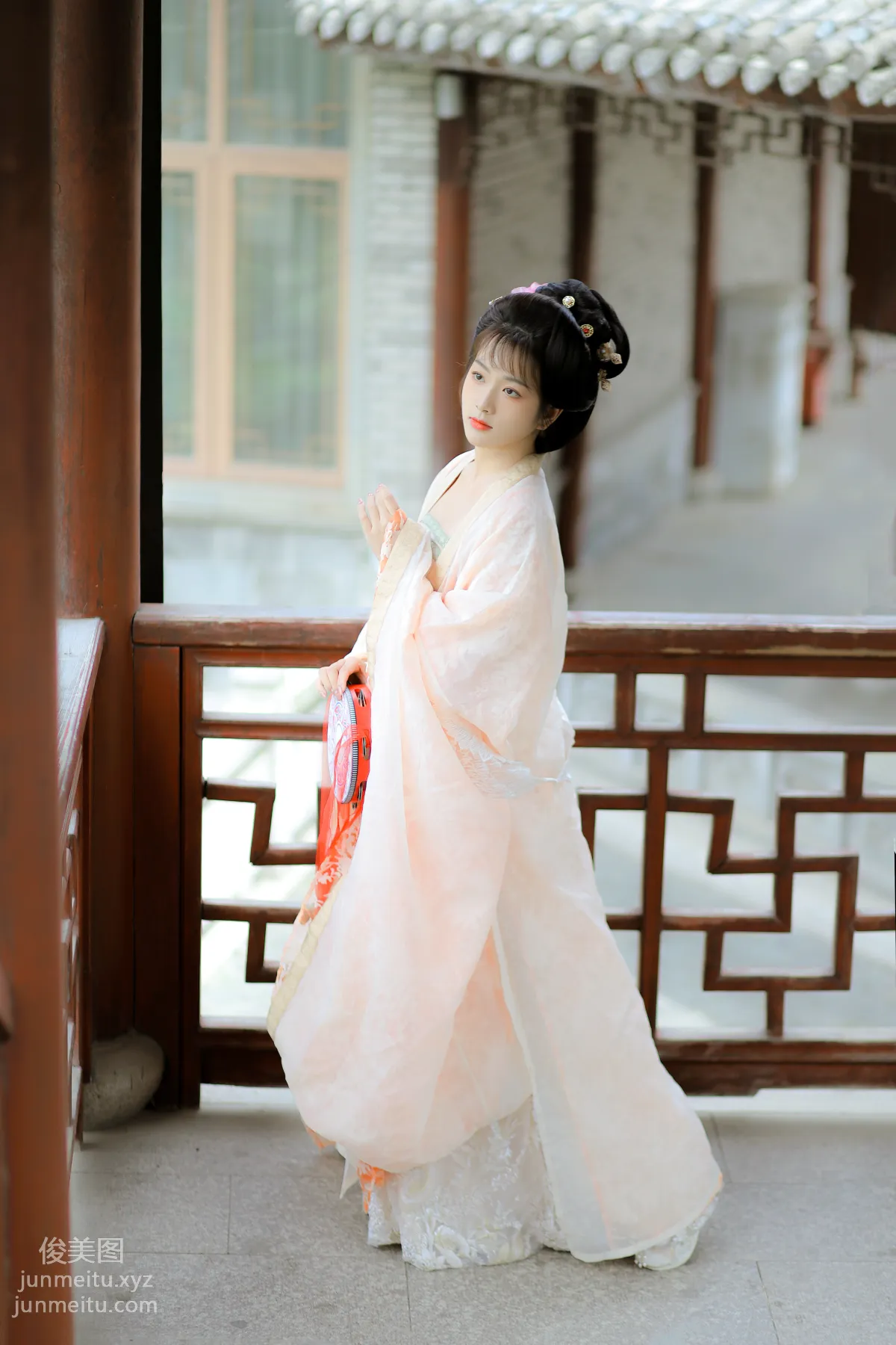 Lizi Riz: YiTuYu photo 8