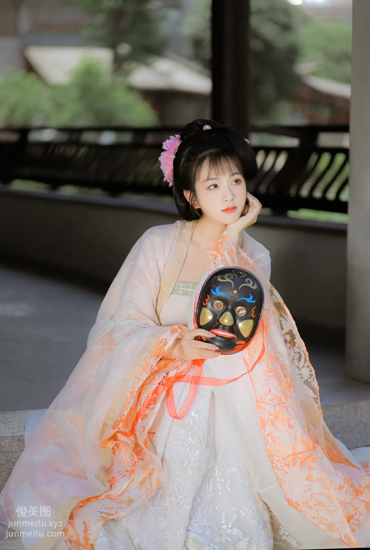 Lizi Riz: YiTuYu photo 17