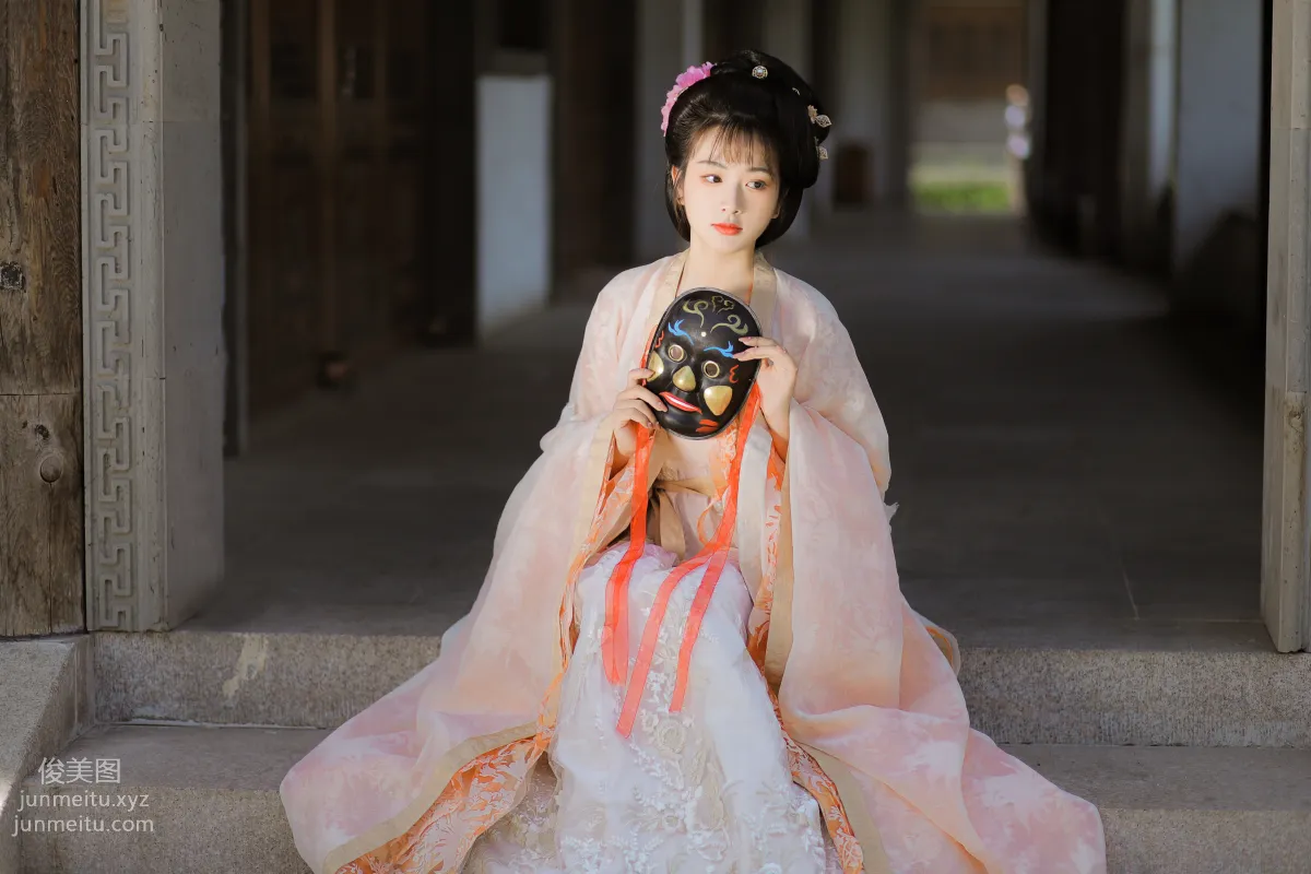 Lizi Riz: YiTuYu photo 18