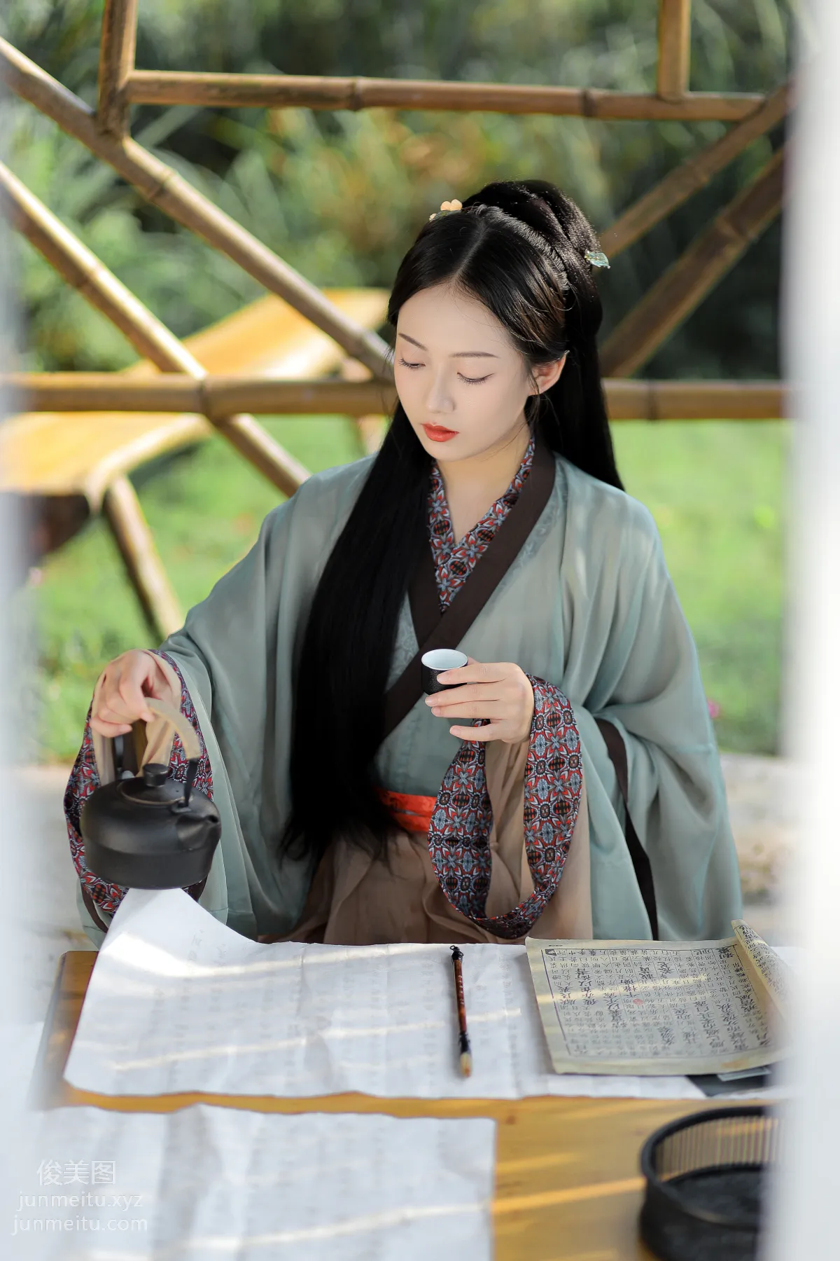 Xin Yi: YiTuYu photo 18