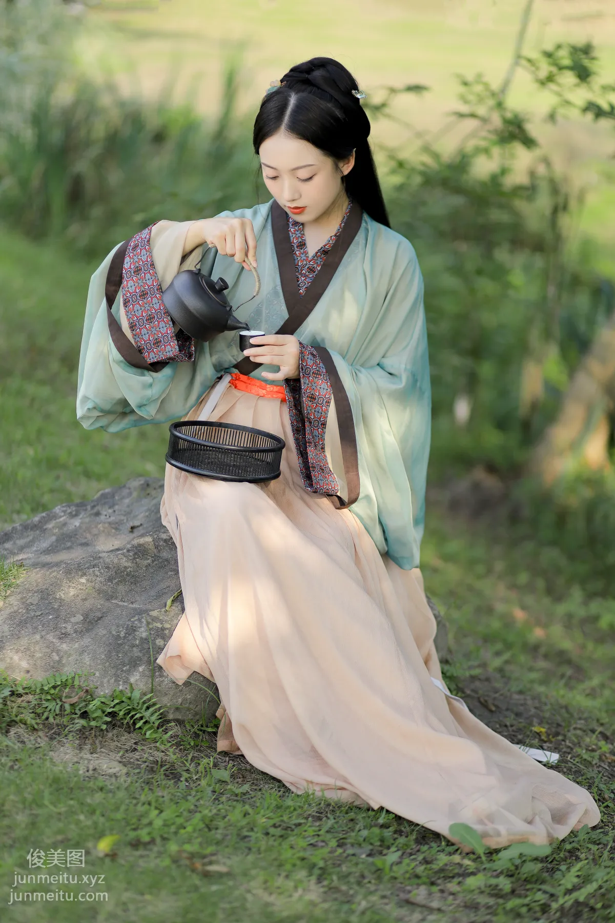 Xin Yi: YiTuYu photo 21