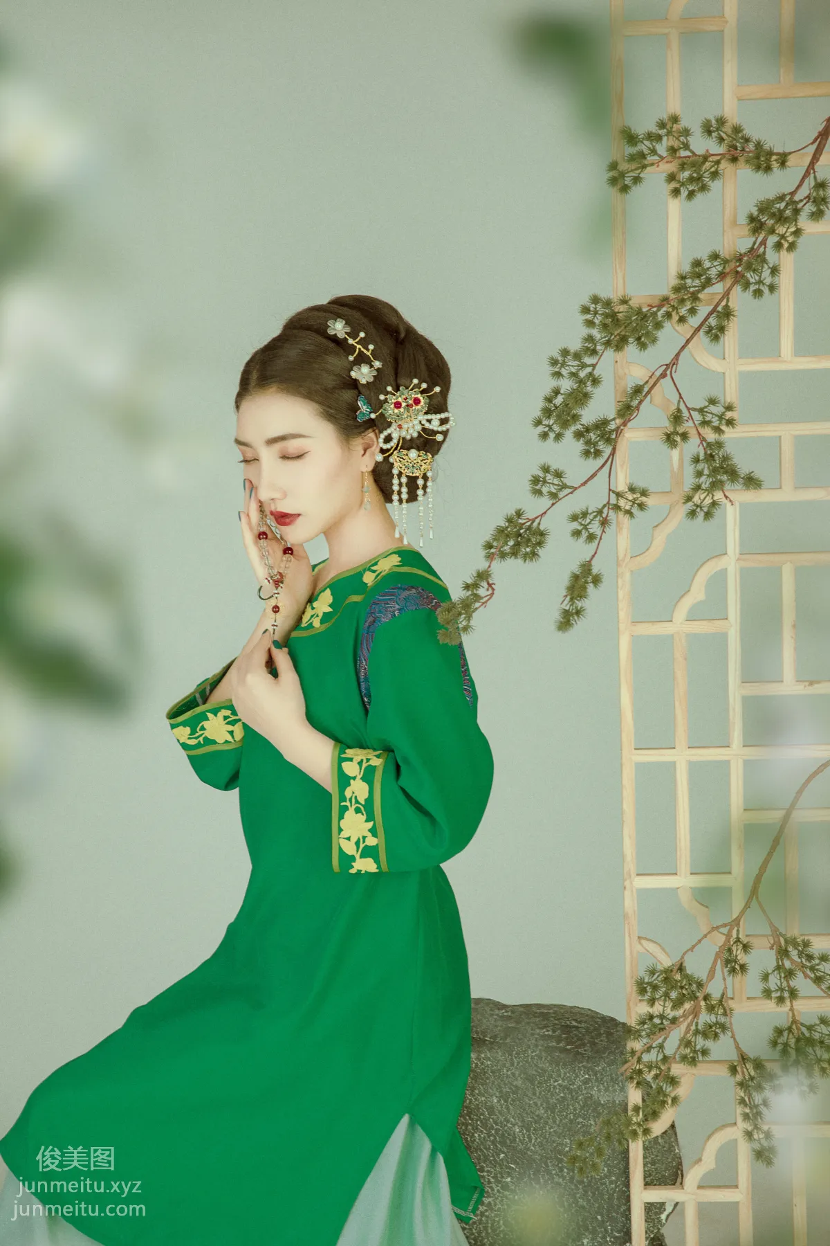 Wei Bao: YiTuYu photo 10