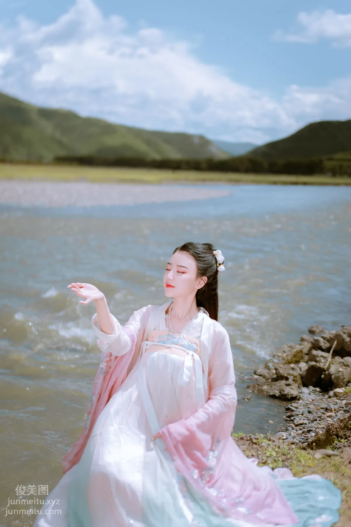 Ting Ting: YiTuYu photo 3