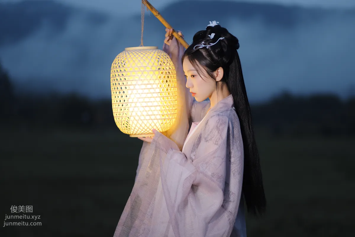 [YiTuYu] 2022.02.05 Lantern Lights the Rivers and Mountains Yifang Yiren yi photo 3