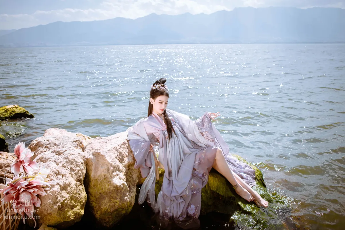 Ting Ting: YiTuYu photo 5