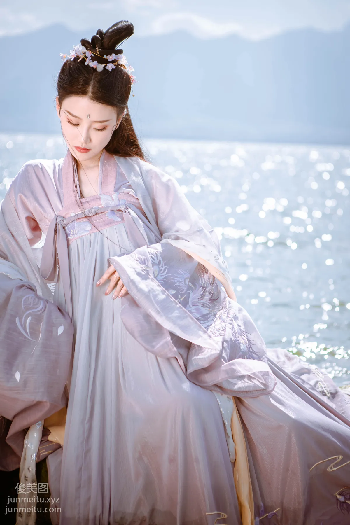 Ting Ting: YiTuYu photo 17