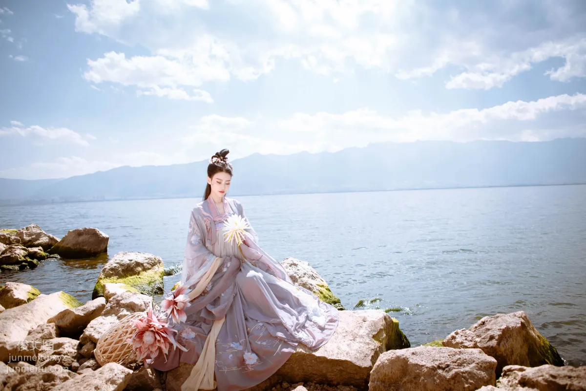 Ting Ting: YiTuYu photo 23