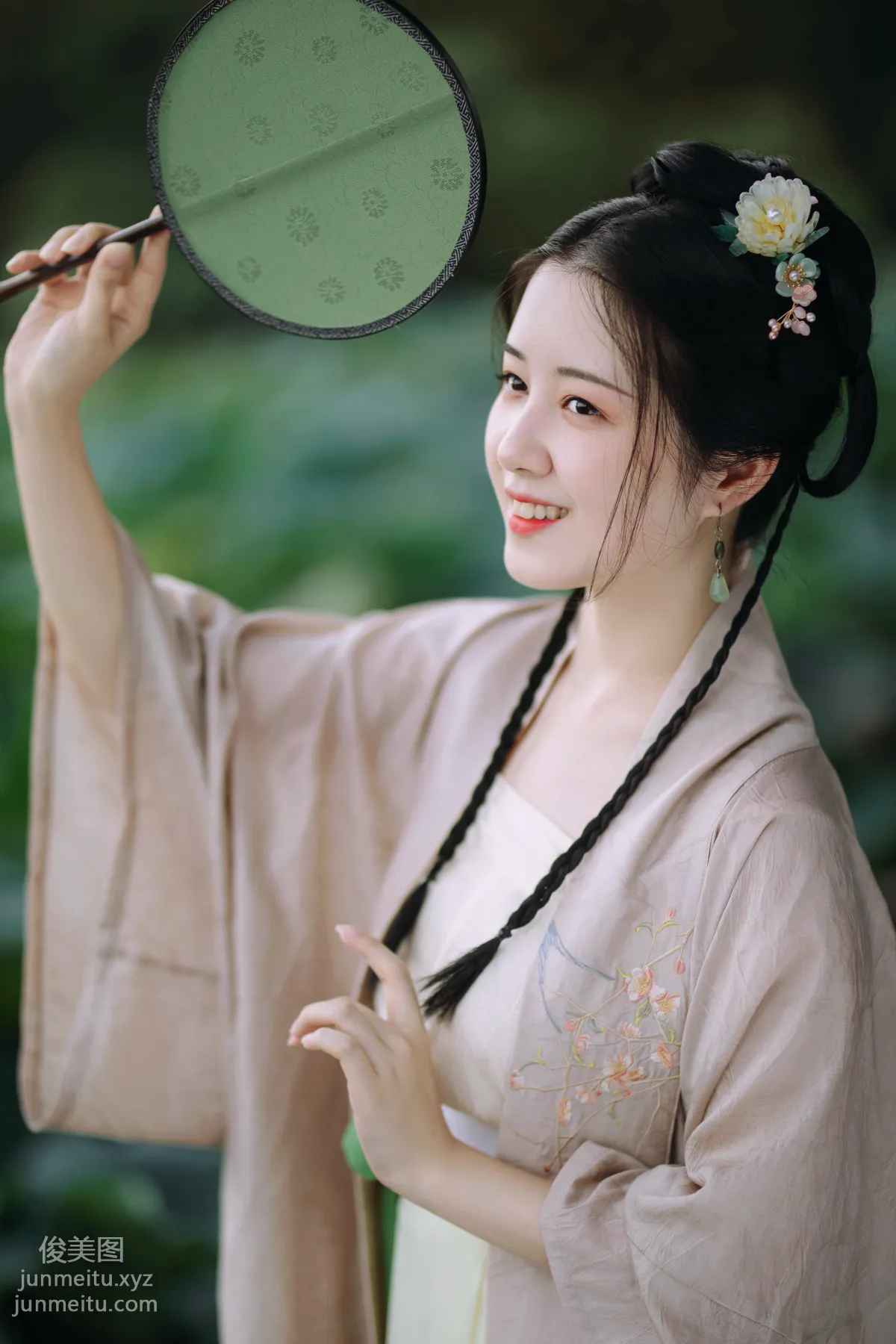 Luo Xi: YiTuYu photo 2