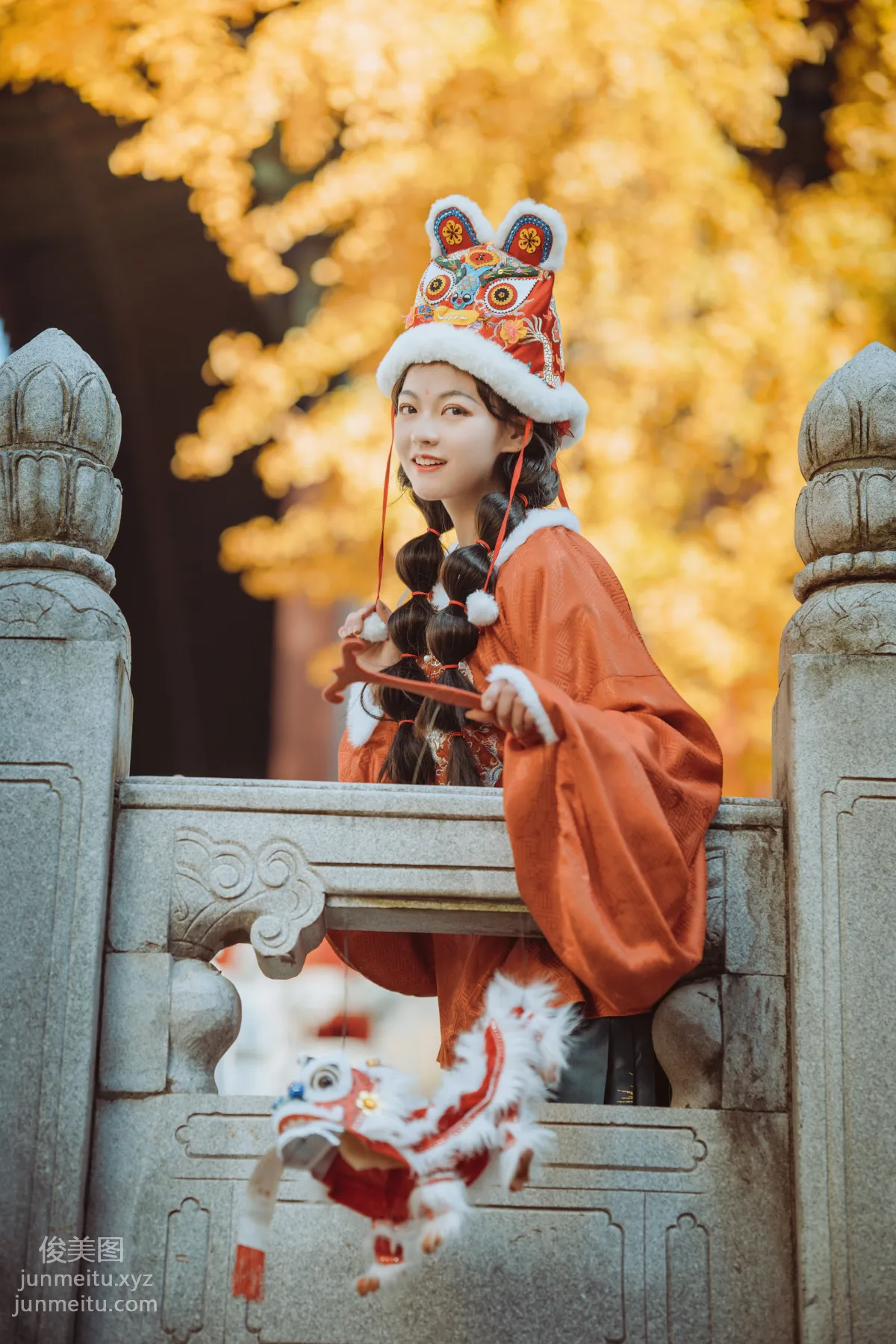 Ye Zi: YiTuYu photo 7