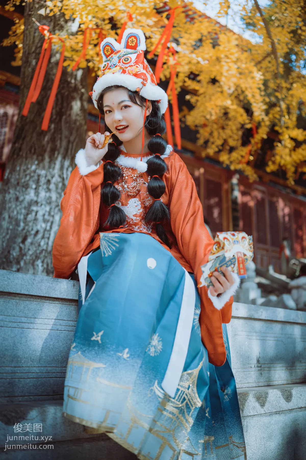 Ye Zi: YiTuYu photo 18