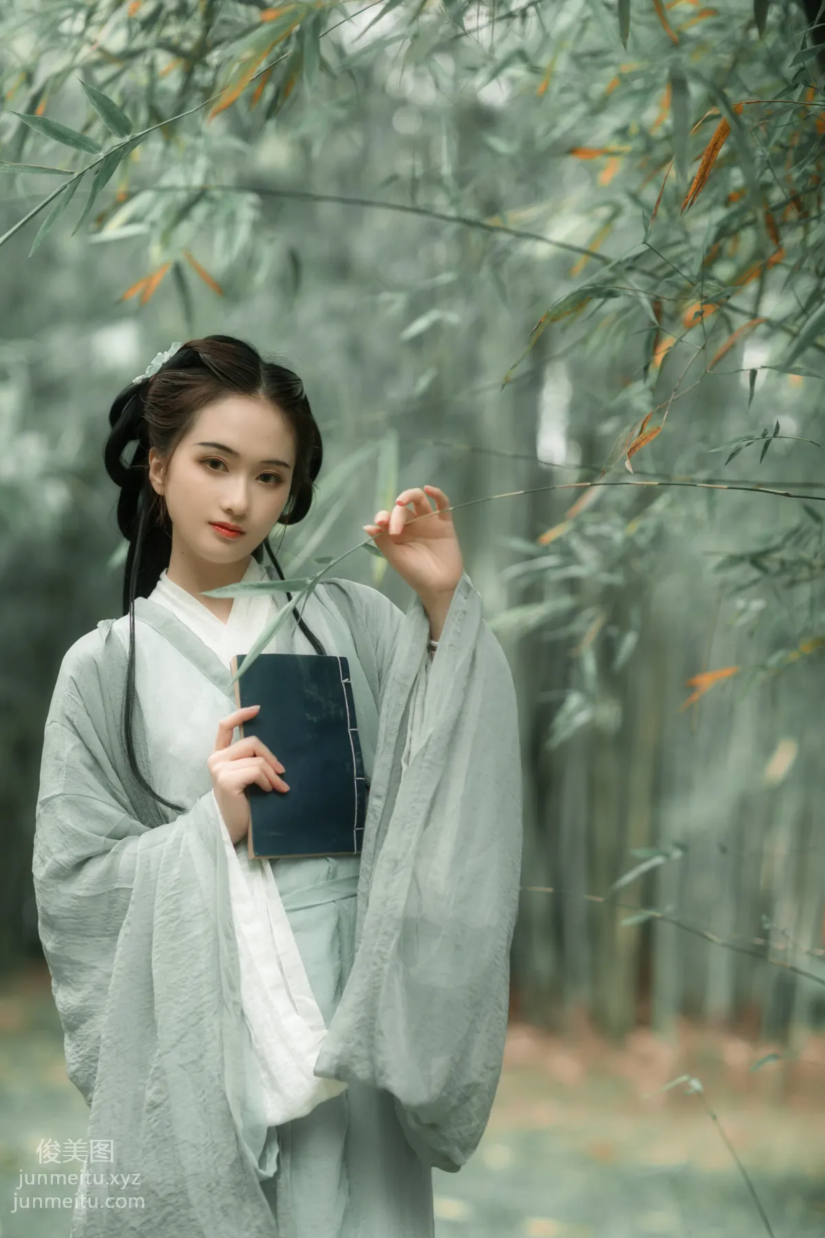 Angel Lee: YiTuYu photo 4