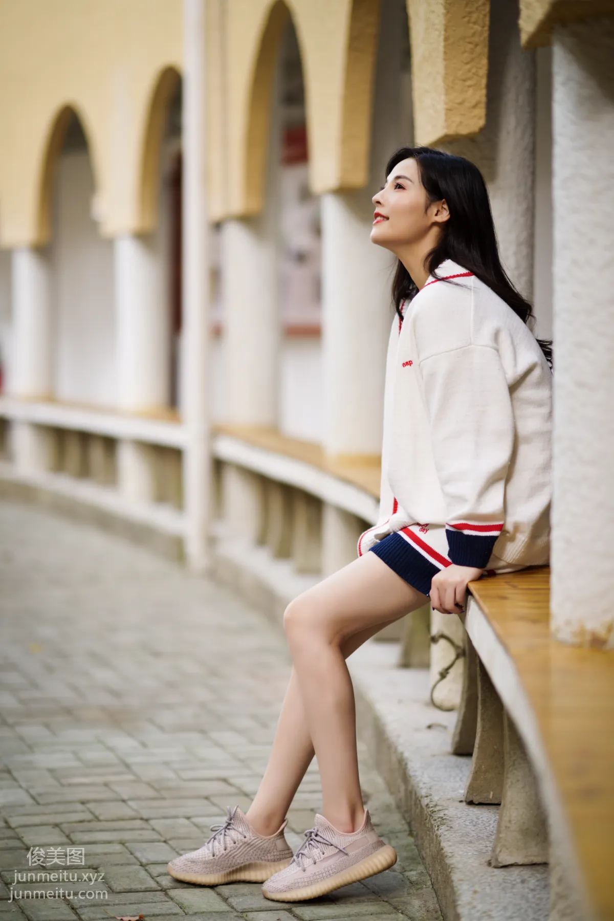 [YiTuYu] 2022.02.12 Dappled Light and Shadow at the Music Academy Xiao Rong photo 5