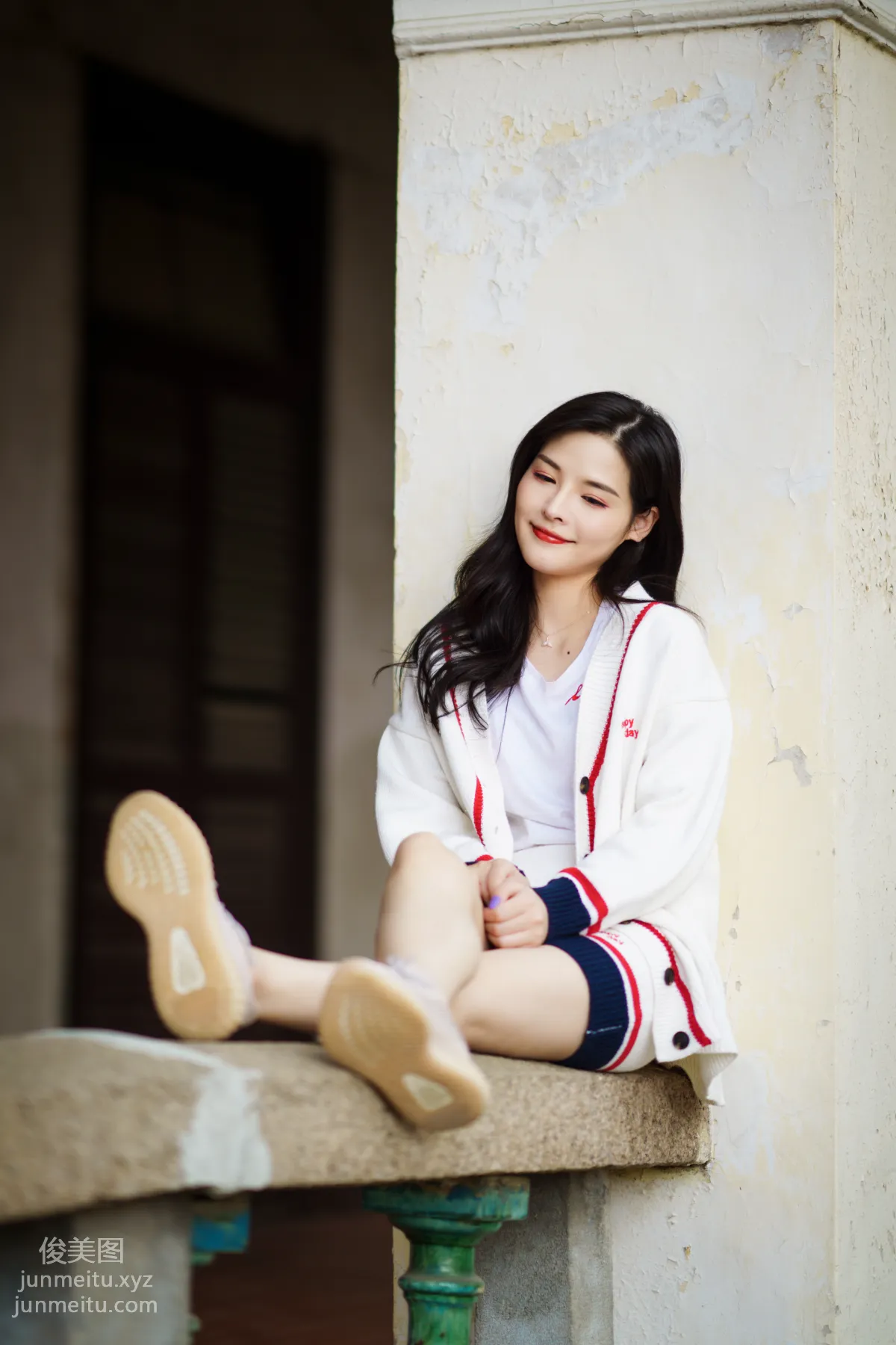 [YiTuYu] 2022.02.12 Dappled Light and Shadow at the Music Academy Xiao Rong photo 8