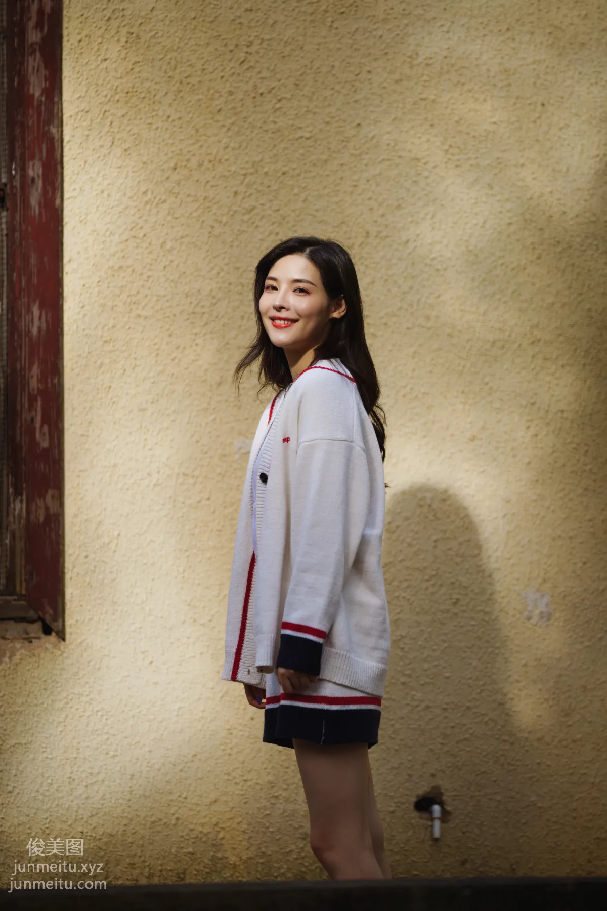 [YiTuYu] 2022.02.12 Dappled Light and Shadow at the Music Academy Xiao Rong photo 11