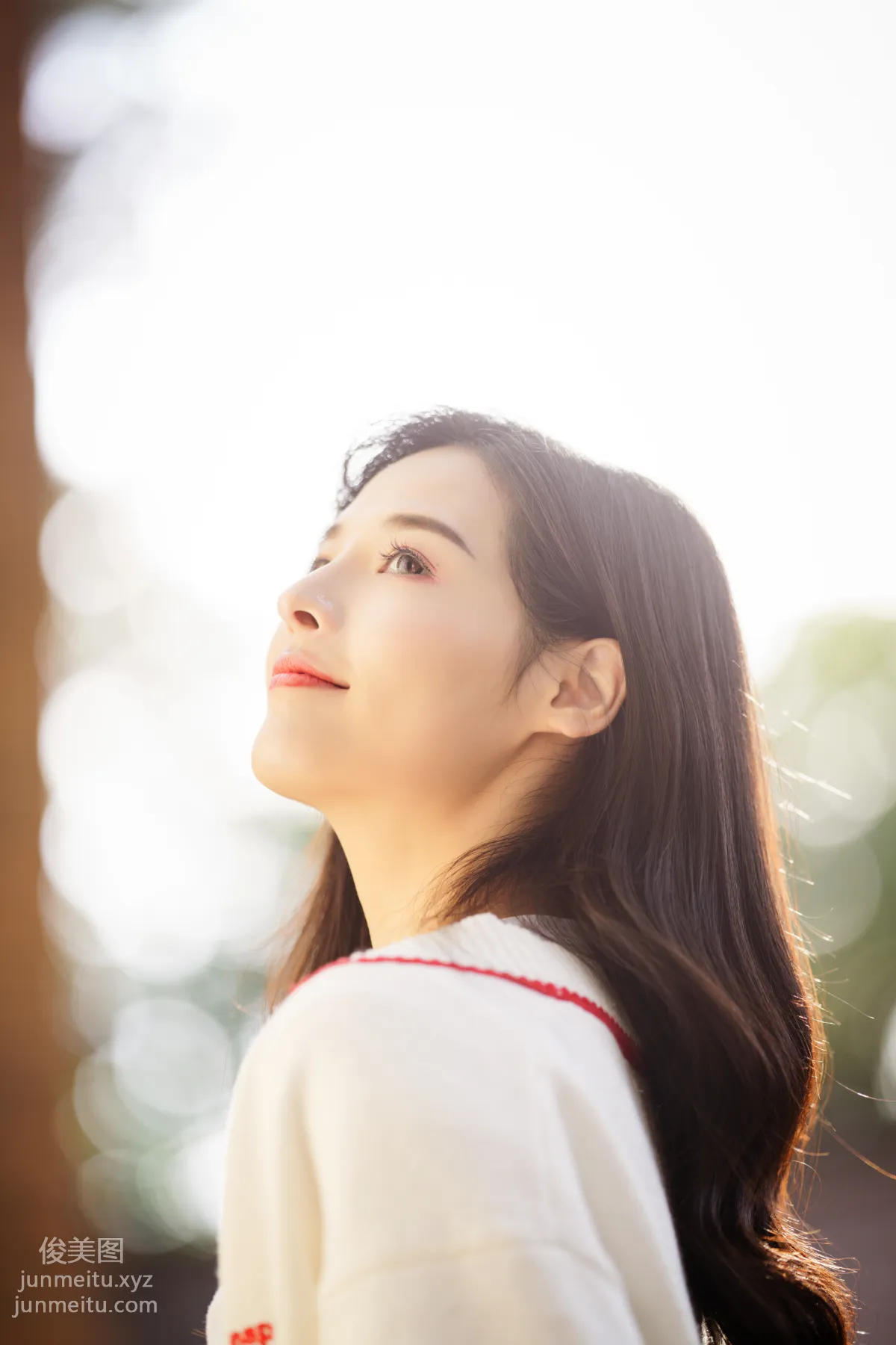 [YiTuYu] 2022.02.12 Dappled Light and Shadow at the Music Academy Xiao Rong photo 28