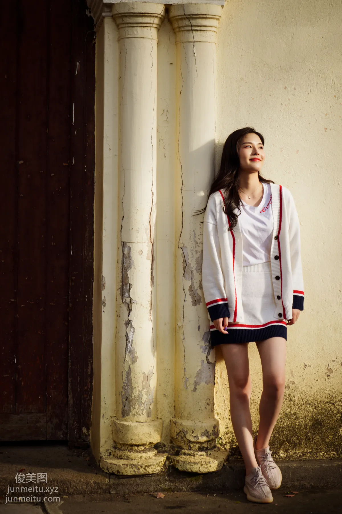 [YiTuYu] 2022.02.12 Dappled Light and Shadow at the Music Academy Xiao Rong photo 32