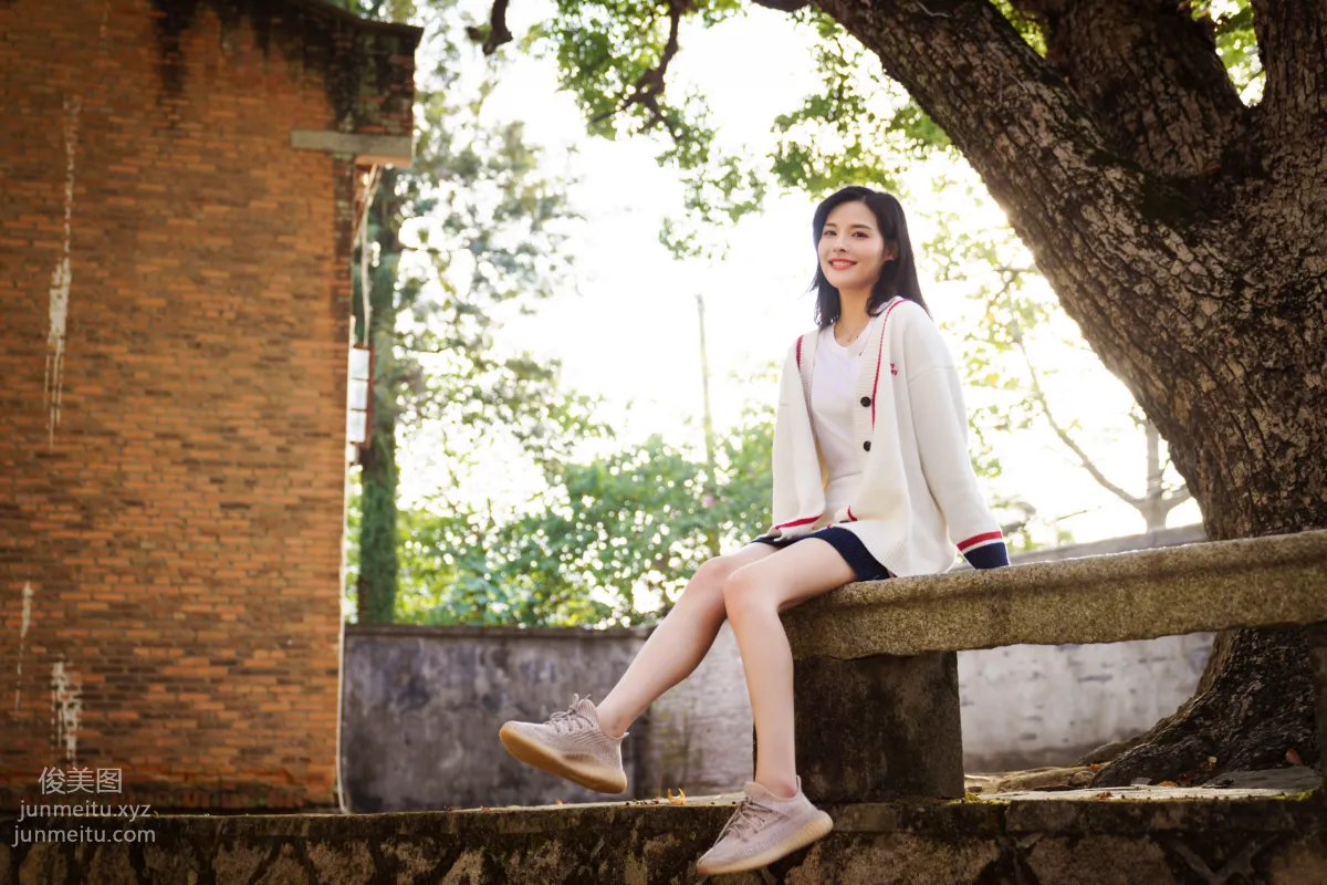 [YiTuYu] 2022.02.12 Dappled Light and Shadow at the Music Academy Xiao Rong photo 33