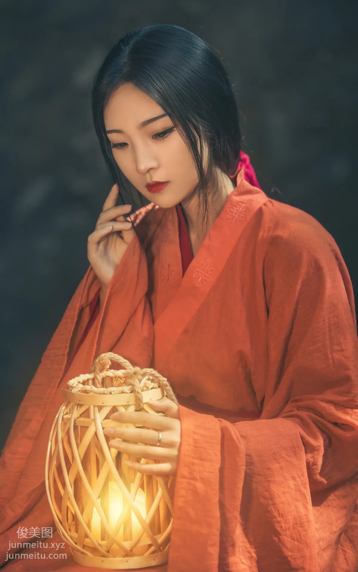 Yige Bailu: YiTuYu photo 7