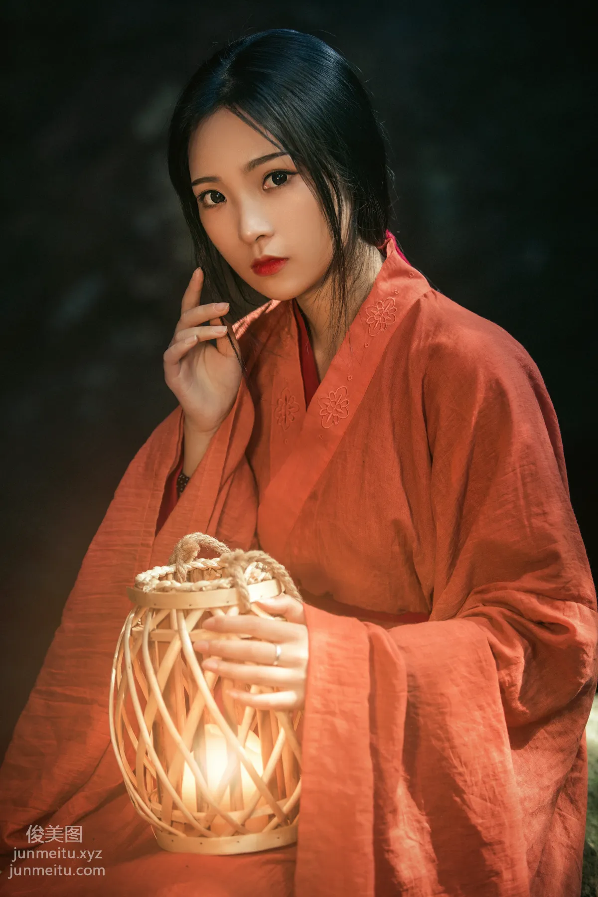Yige Bailu: YiTuYu photo 8