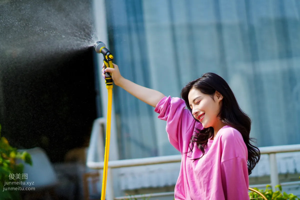 [YiTuYu] 2022.02.14 The Joy of a Water Gun, Xiao Rong photo 10