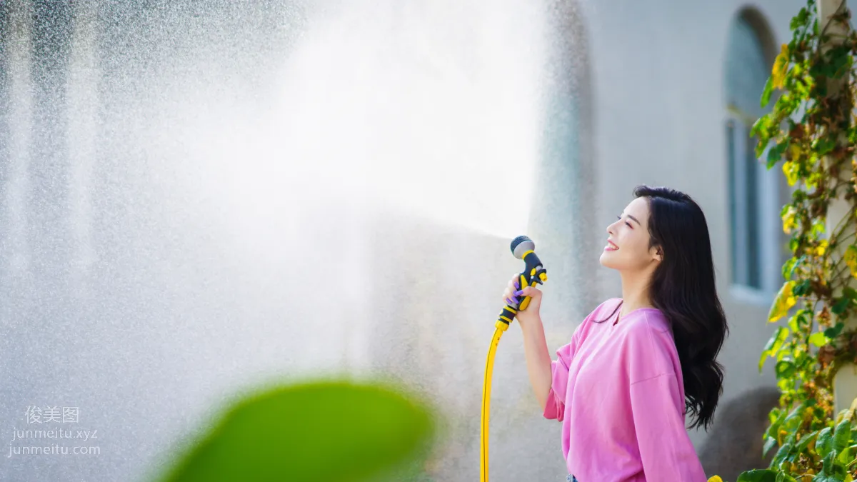 [YiTuYu] 2022.02.14 The Joy of a Water Gun, Xiao Rong photo 14