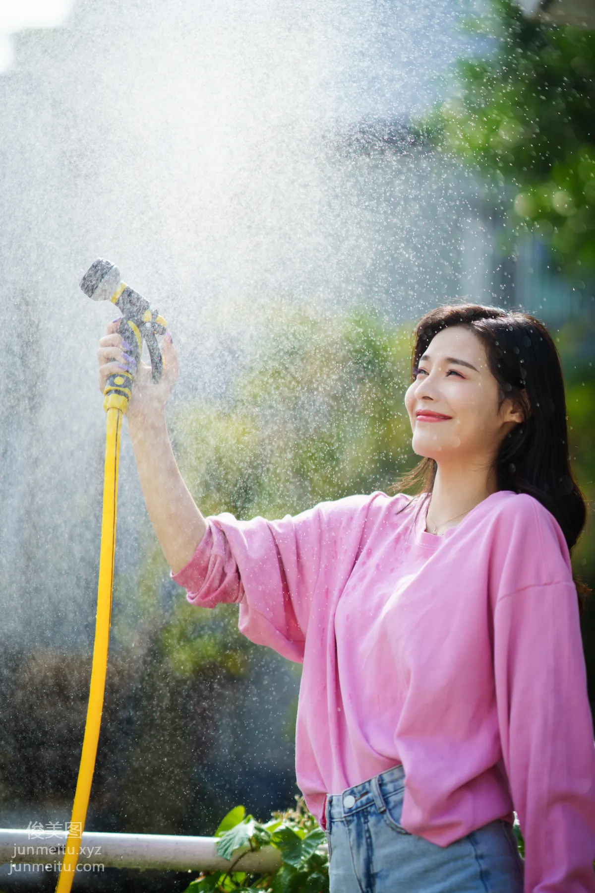 [YiTuYu] 2022.02.14 The Joy of a Water Gun, Xiao Rong photo 16