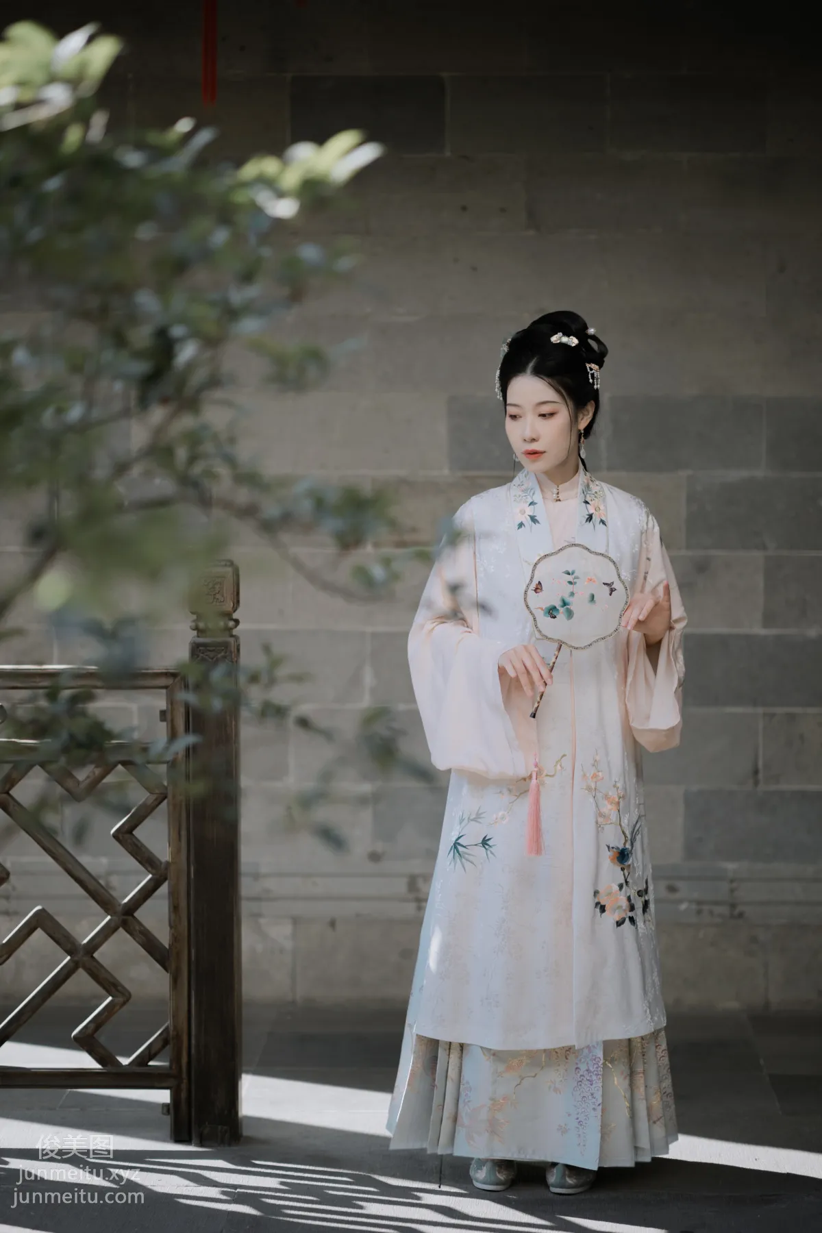 tiff Luo: YiTuYu photo 21
