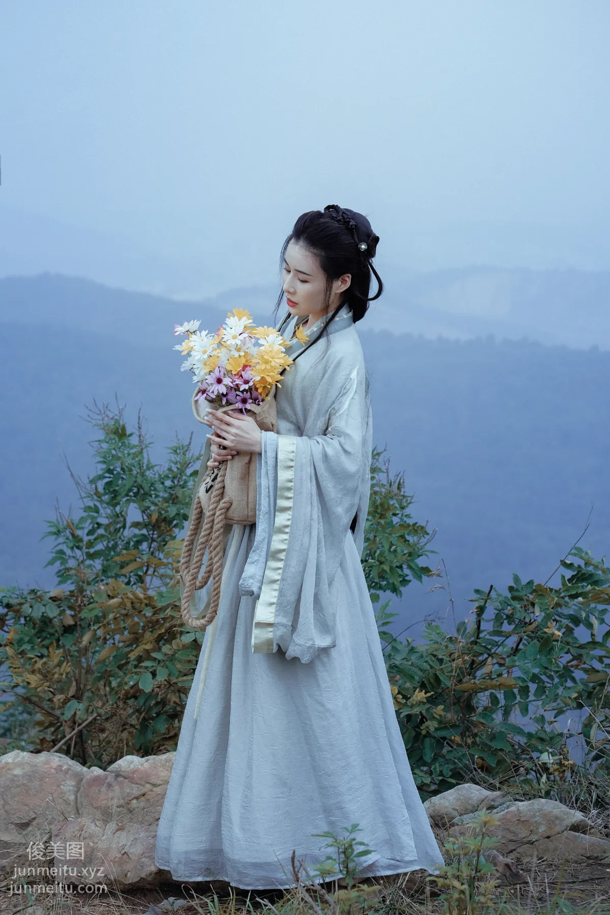 Ya Xi: YiTuYu photo 11