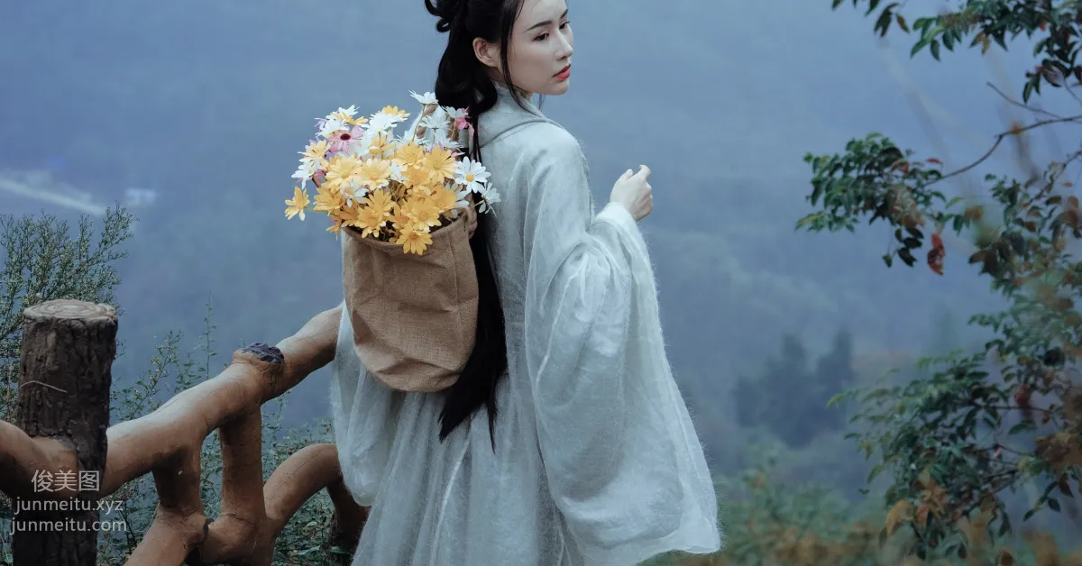 Ya Xi: YiTuYu photo 25