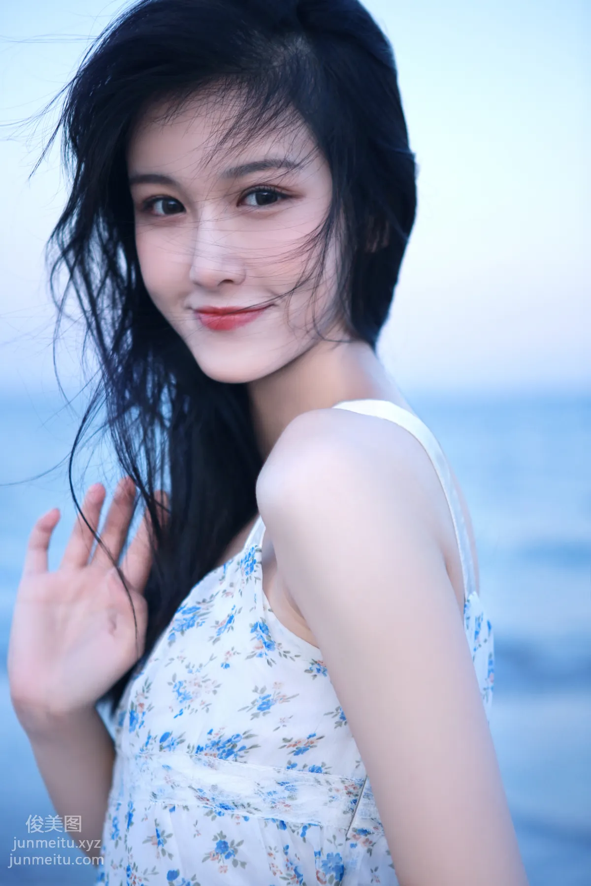 [YiTuYu] 2022.05.15 Very Close to the Sea Shangyuqian Momooly photo 13