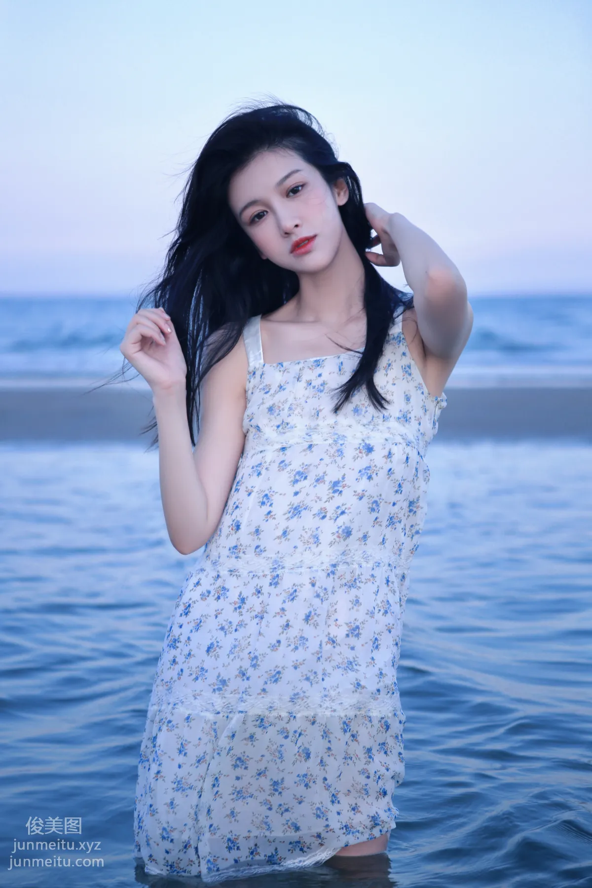 [YiTuYu] 2022.05.15 Very Close to the Sea Shangyuqian Momooly photo 14