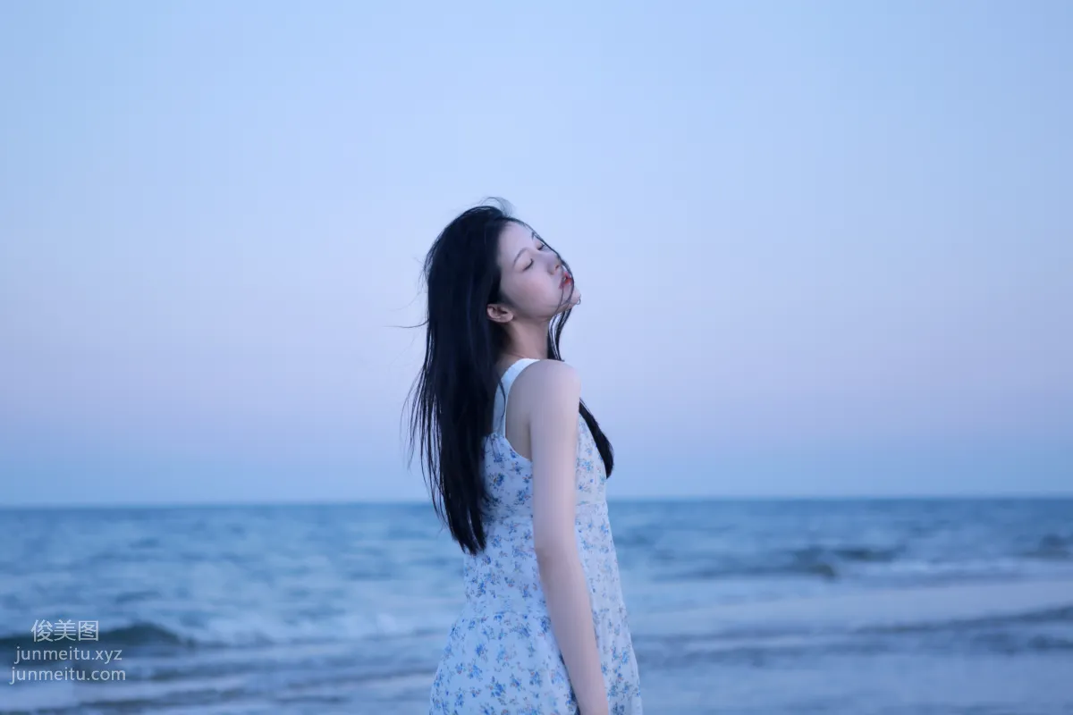 [YiTuYu] 2022.05.15 Very Close to the Sea Shangyuqian Momooly photo 21