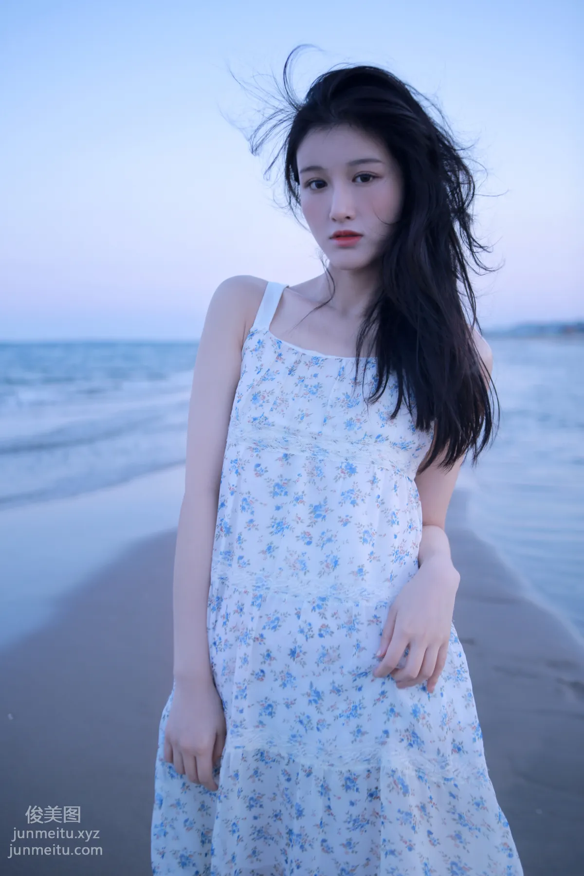 [YiTuYu] 2022.05.15 Very Close to the Sea Shangyuqian Momooly photo 25